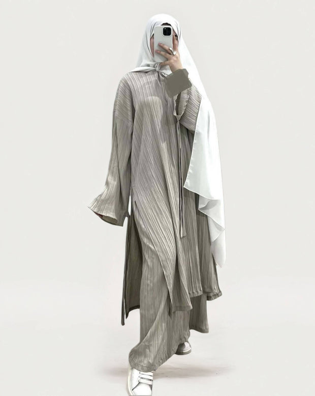 Long Sleeved Pleated Abaya 2-Piece Set